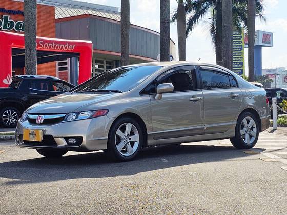 HONDA CIVIC 1.8 LXS 16V FLEX 4P AUTOMÁTICO